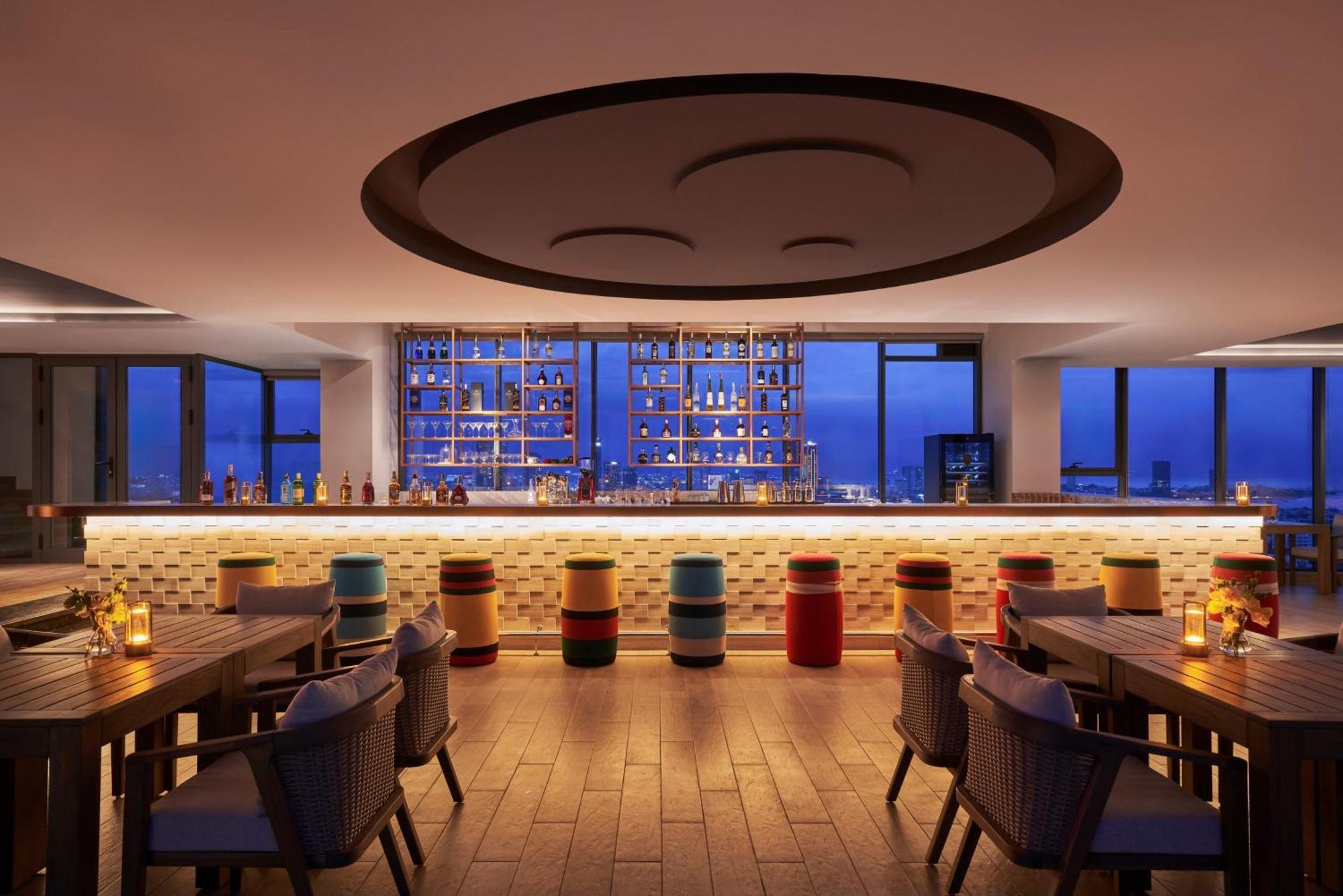 Отель Voco Ma Belle Danang By Ihg Экстерьер фото