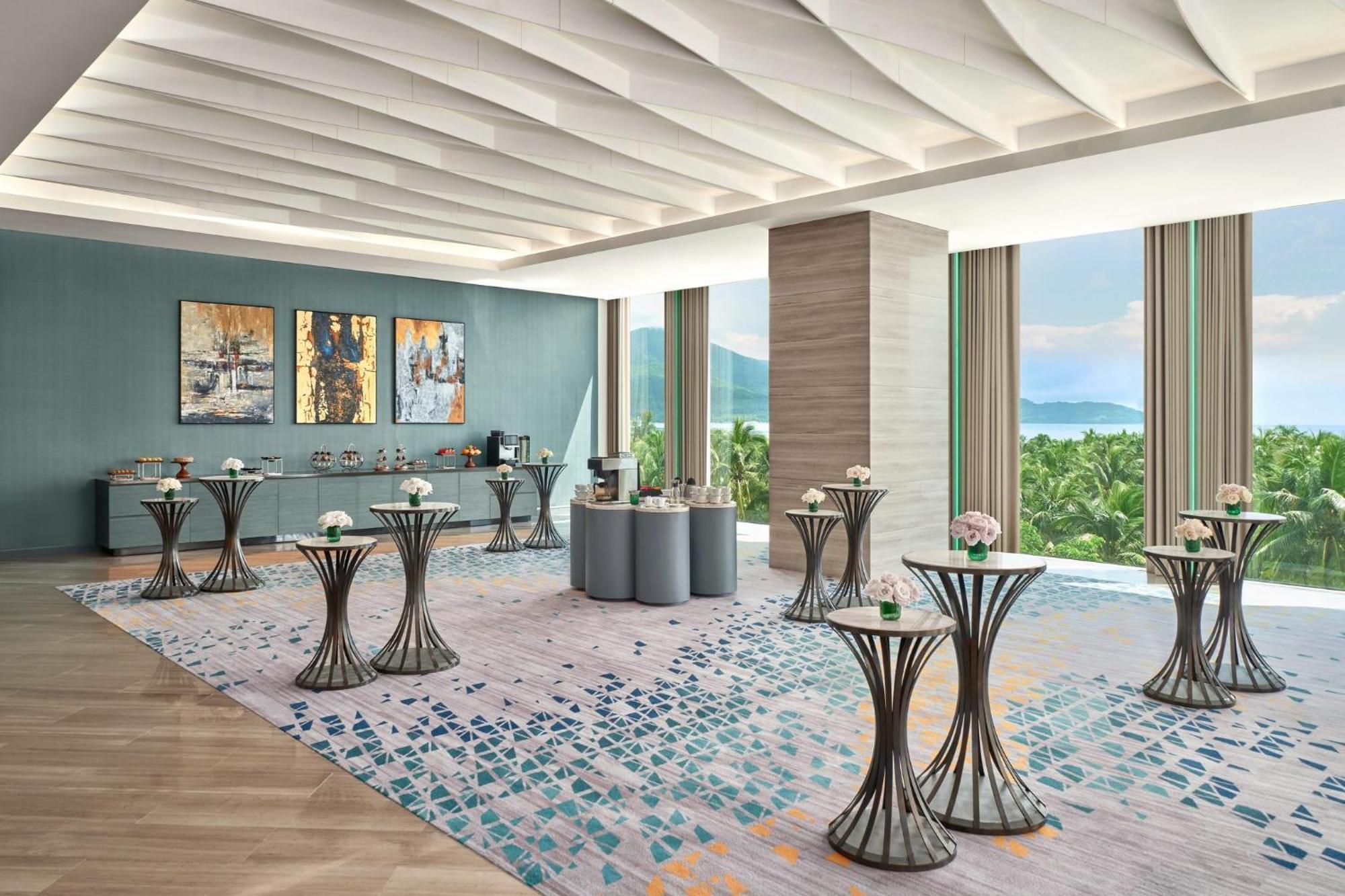 Отель Voco Ma Belle Danang By Ihg Экстерьер фото