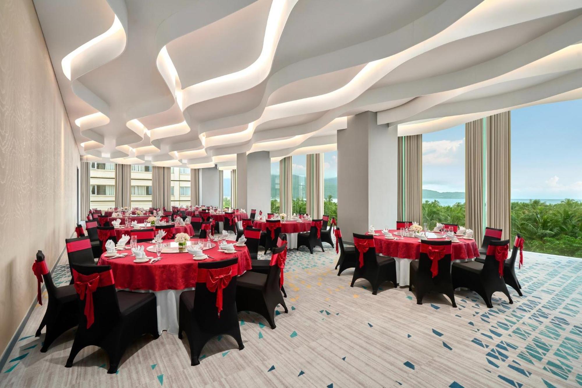 Отель Voco Ma Belle Danang By Ihg Экстерьер фото